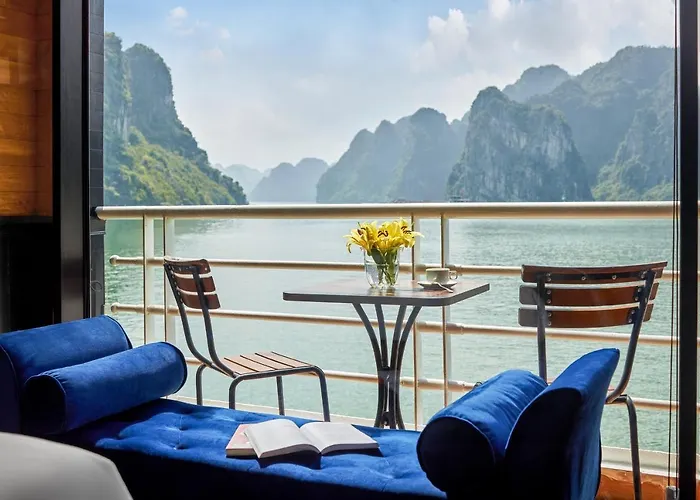  Dragon Bay Cruise