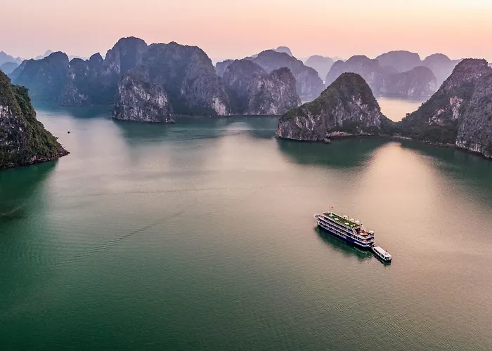 Dragon Bay Cruise 