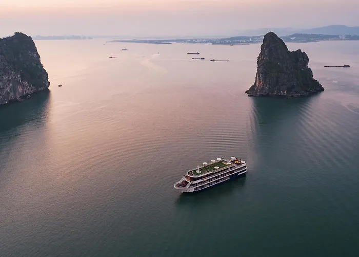 Dragon Bay Cruise Ha Long