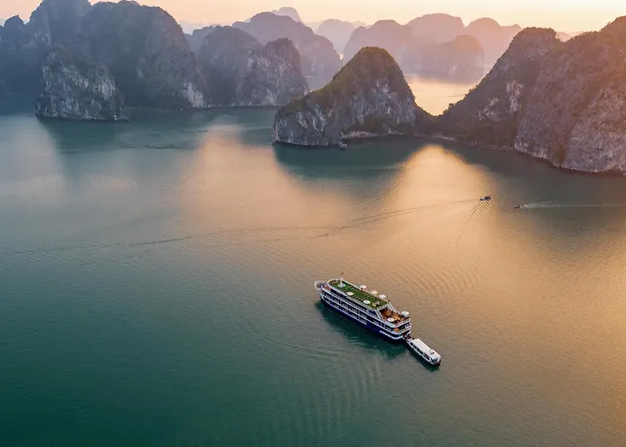 Dragon Bay Cruise 5*