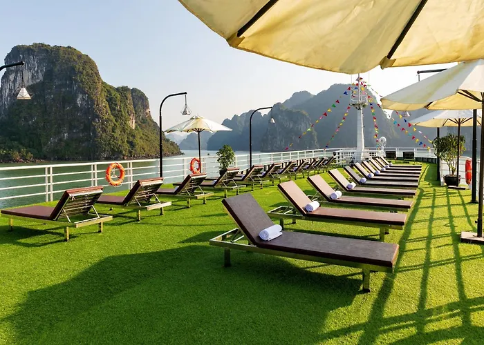 Dragon Bay Cruise
